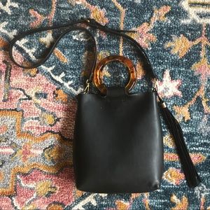 ANTHRO | LUCITE HANDLED TOTE BAG